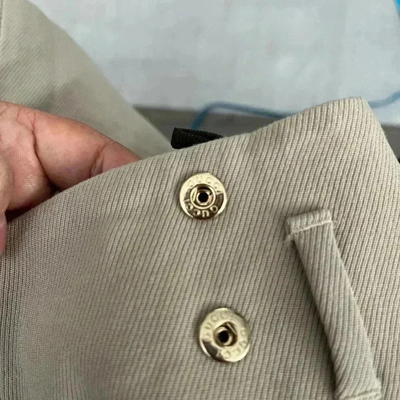 [36/US4]Authentic Gucci  Beige Wool Mini Wrap Skirt - Picture 6 of 11